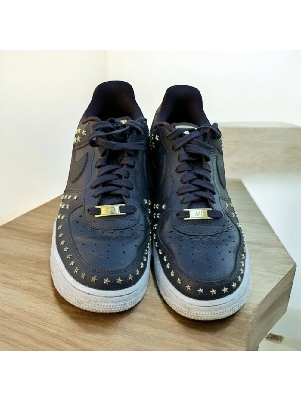 Nike Air Force 1 Black and Gold Stars Studded Sneakers GUC Size 9
